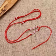Červený ručne tkaný náhrdelník s korálkovým golierom DIY pre kalimbu