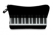 Černá kosmetická taška s potiskem klaviatura