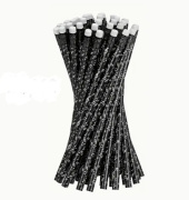 Černá dřevěná tužka s gumou s potiskem hudebních značek