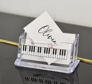 Průhledný držák kartiček s potiskem klaviatury