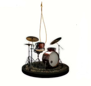 Akrylová vánoční ozdoba s motivem bicí soupravy