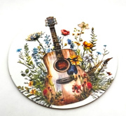 Dřevěný podtácek s kytarovým designem 2