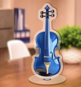 2D stojánek s motivem modré housle