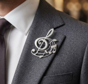 Strieborná brošňa husľový kľúč a noty – Elegancia pre milovníkov hudby